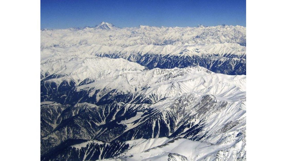 Varias imágenes de la estación de esquí de Gulmarg, en la región de Cachemira.