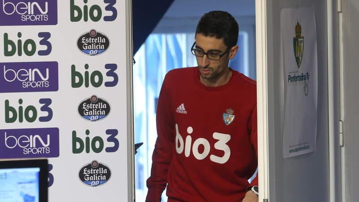 Rubén Vega se pone al frente de la plantilla ponferradina.