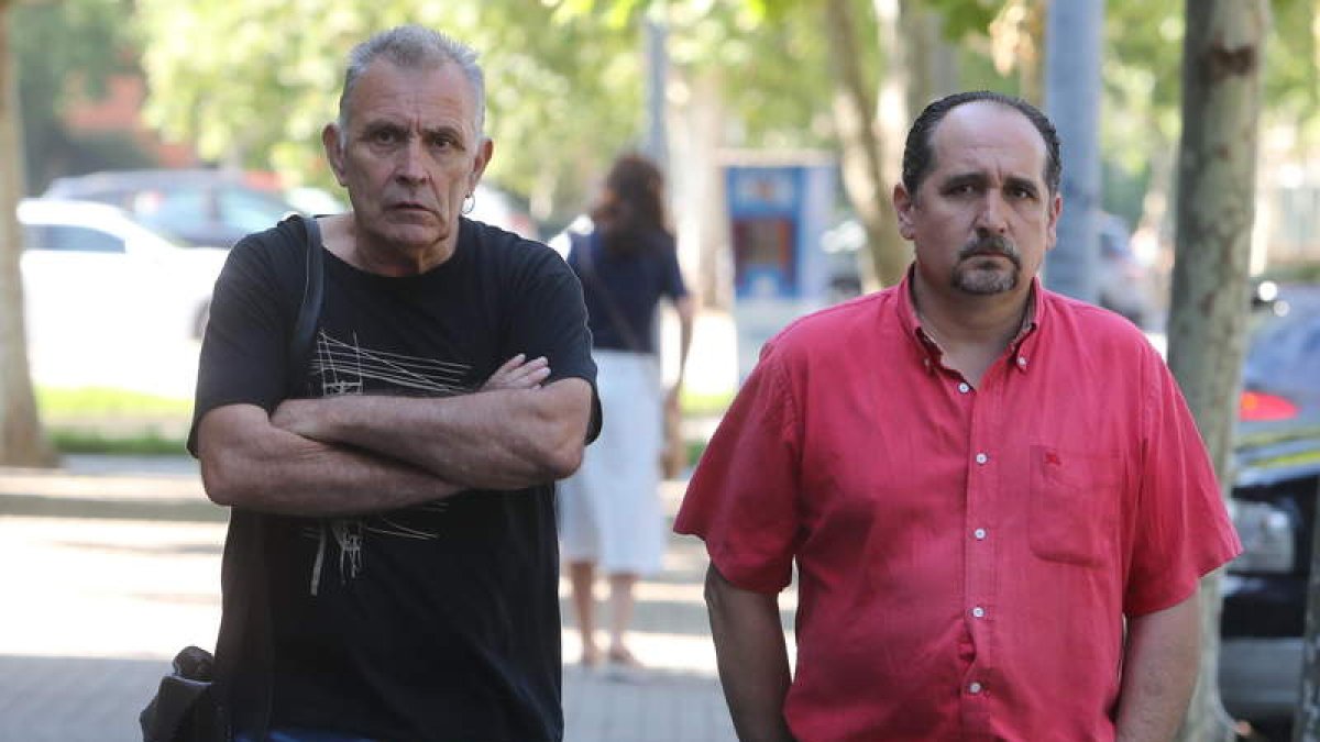 Los representantes de la plataforma, ayer. L. DE LA MATA