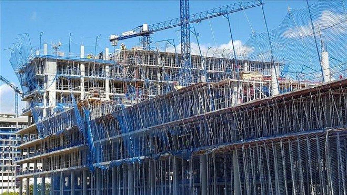 Promoción de viviendas en la franja marítima de Badalona.