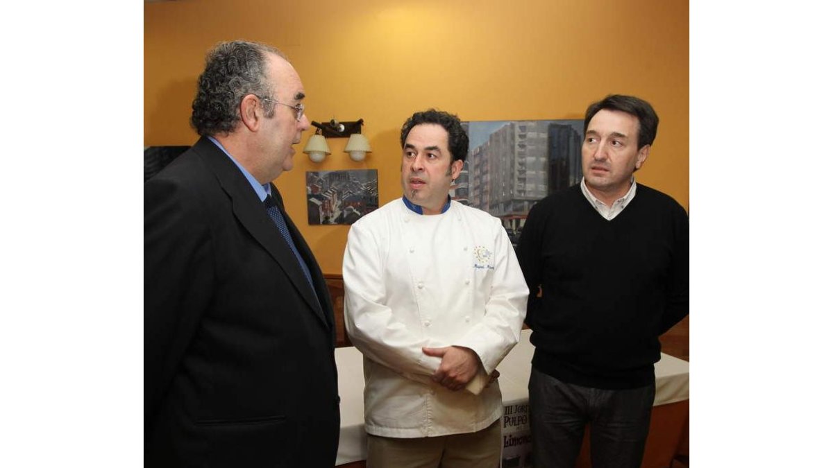 José Cañedo, Miguel Martínez y Adriano Cubelos, ayer.