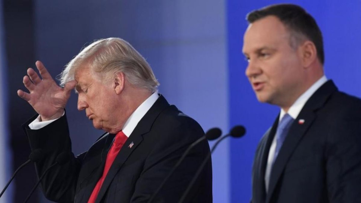 Trump, con su homólogo polaco, Duda, durante la rueda de prensa.