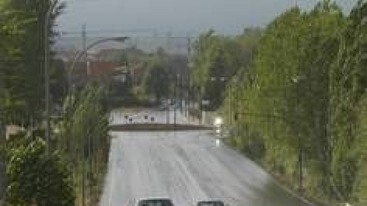 La calle Azorín, desde la glorieta de Donantes de Sangre