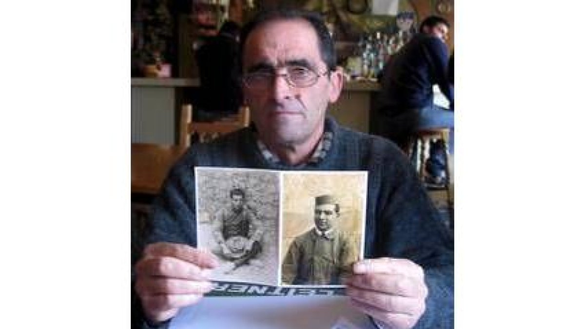 Rotilio muestra fotografías antiguas de su hermano