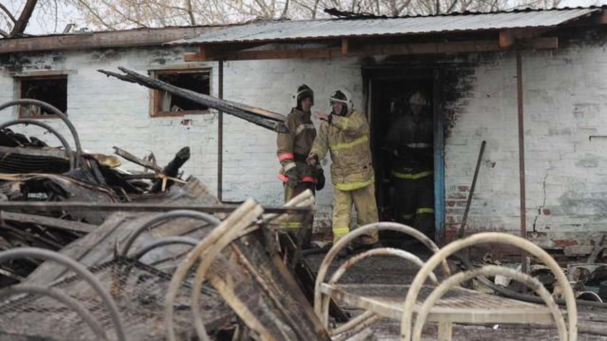 El psiquiátrico de Voronezh tras el incendio en que han muerto 23 personas.