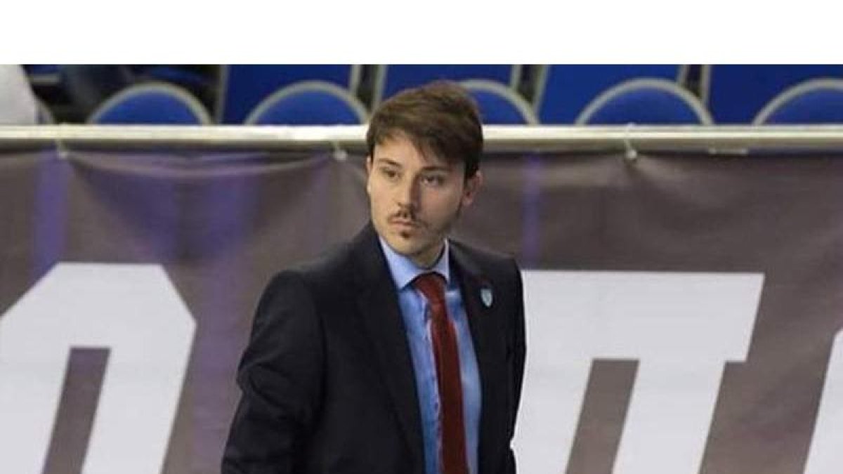Popi no ha podido llevar al Pajariel a lograr un triunfo en lo que va de Liga. DL