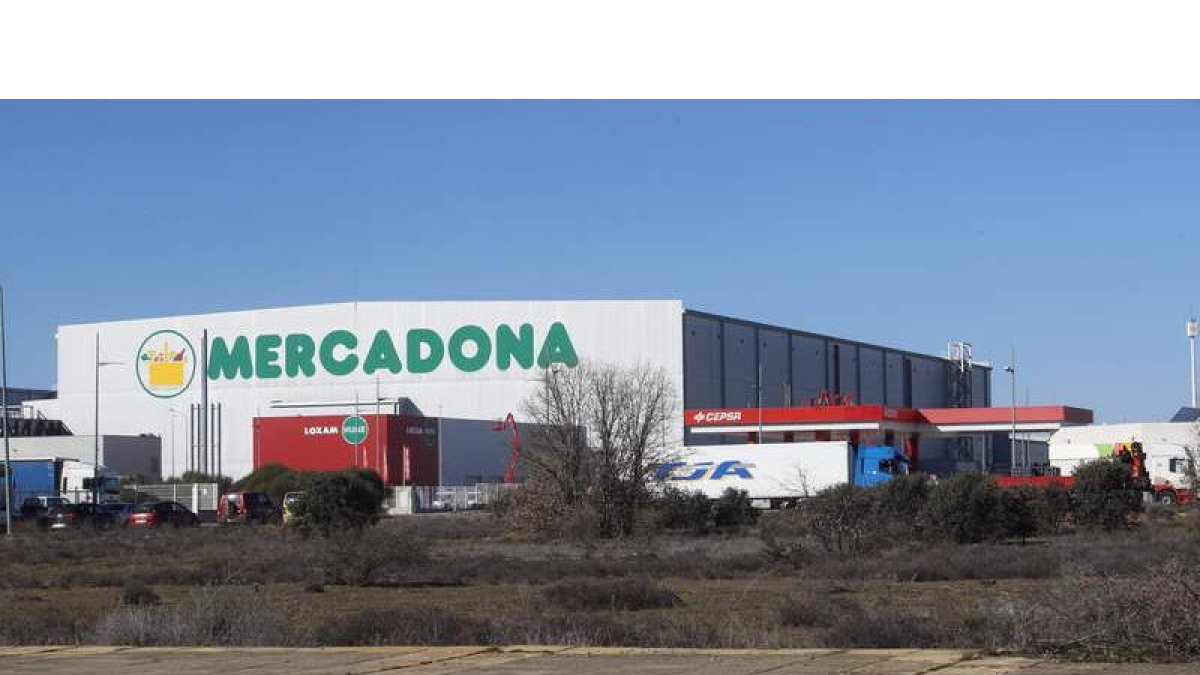 La decisión de Mercadona de instalar su centro logístico en Villadangos fue uno de los grandes impulsos a la infraestructura. RAMIRO