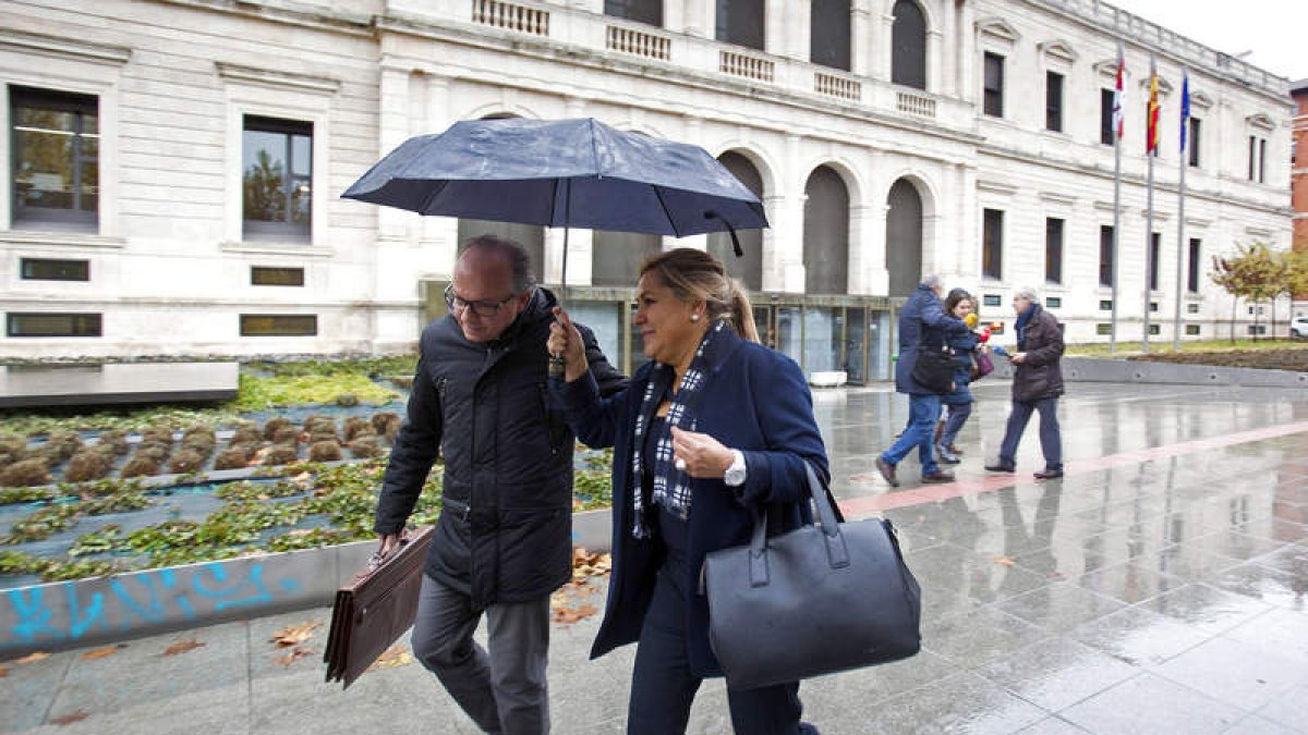 Valdeón, el día que fue a declarar al Tribunal Superios de Justicia. S.O.