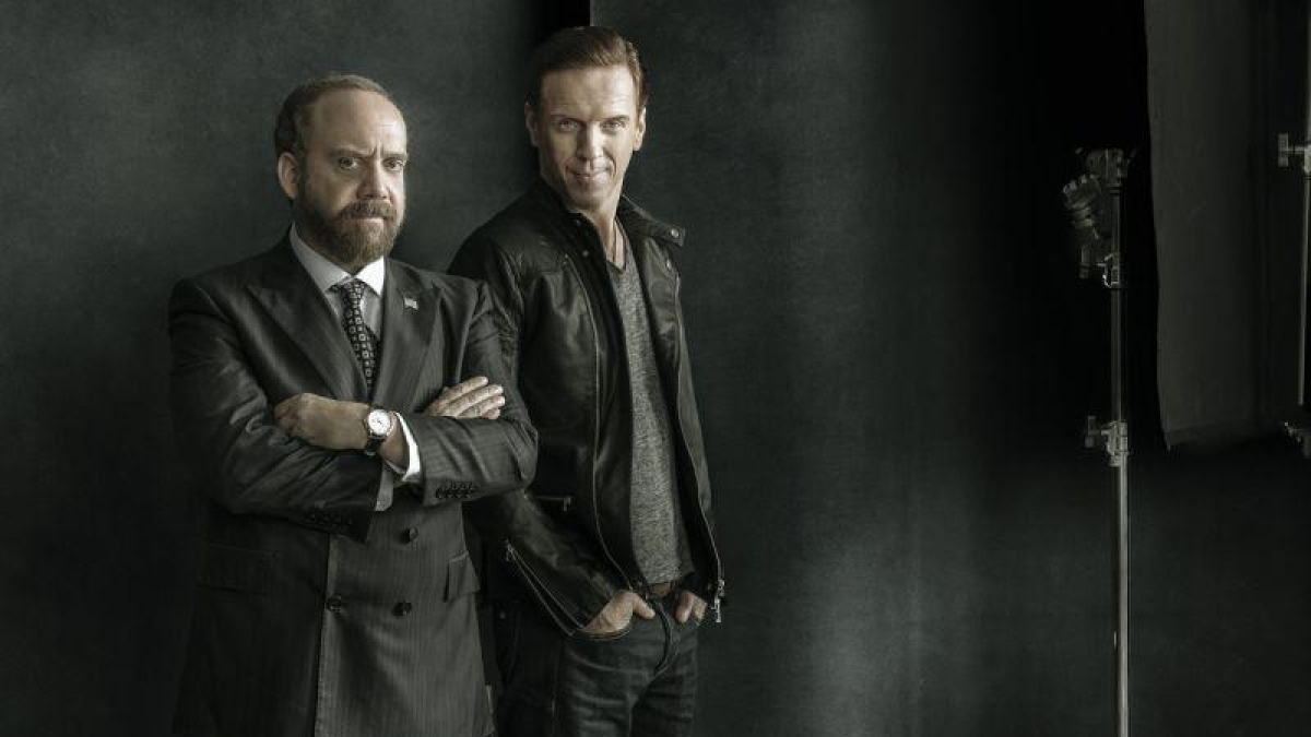 Paul Giamatti y Damien Lewis, en una imagen promocional de la serie de la plataforma de televisión Movistar+ 'Billions'.