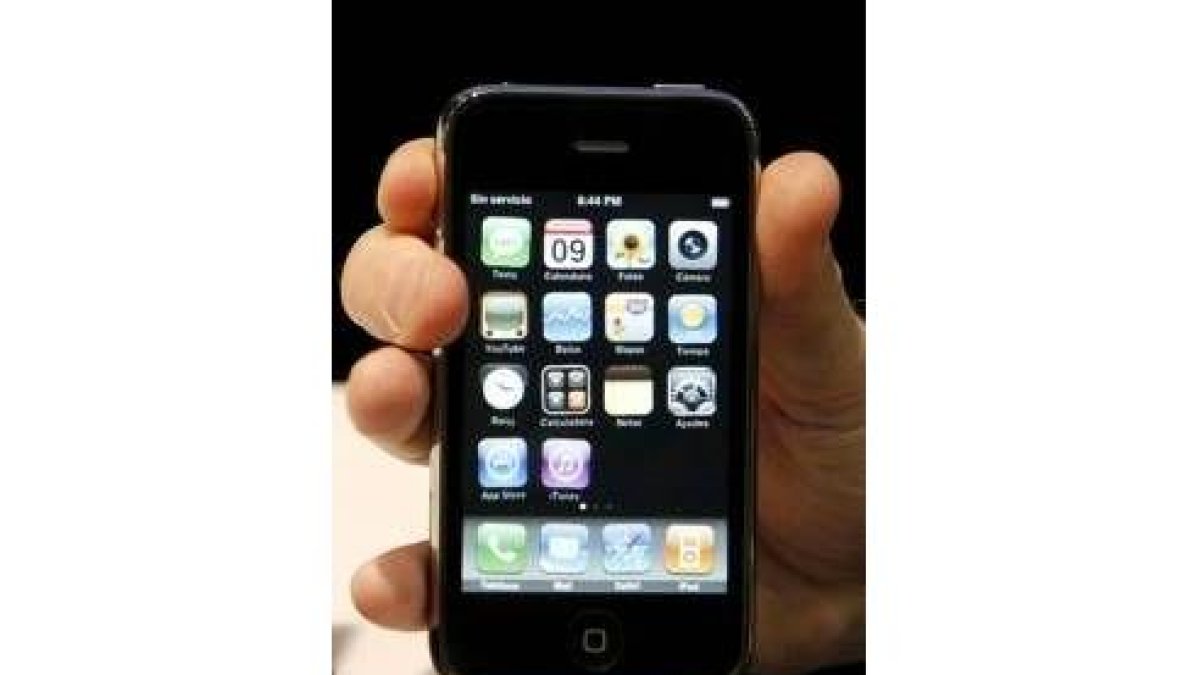 La primera generación del teléfono de Appel costaba 600 euros y sólo se distribuyó en seis países
