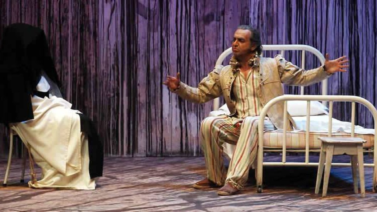 Un momento de la representación de 'La sombra del Tenorio', anoche en el Auditorio Ciudad de León
