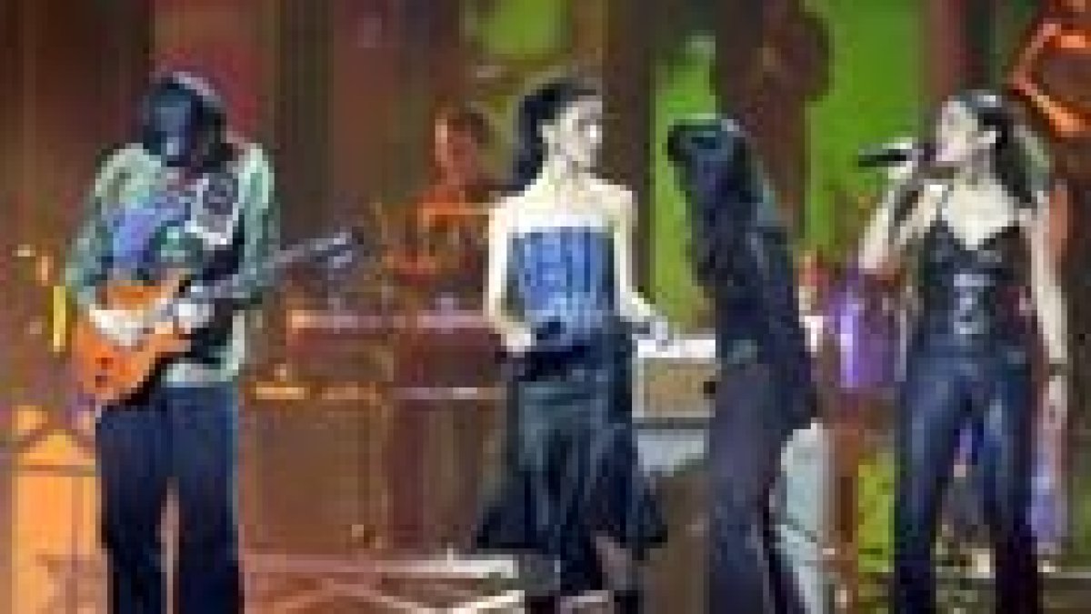 Por primera vez, todos los concursantes cantan juntos en un solo disco