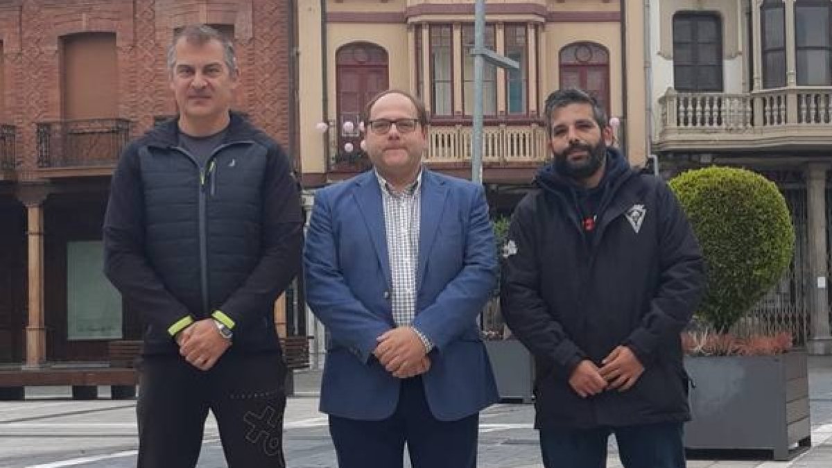 Juan José Blanco, Javier Carrera e Iván Rodríguez. DL