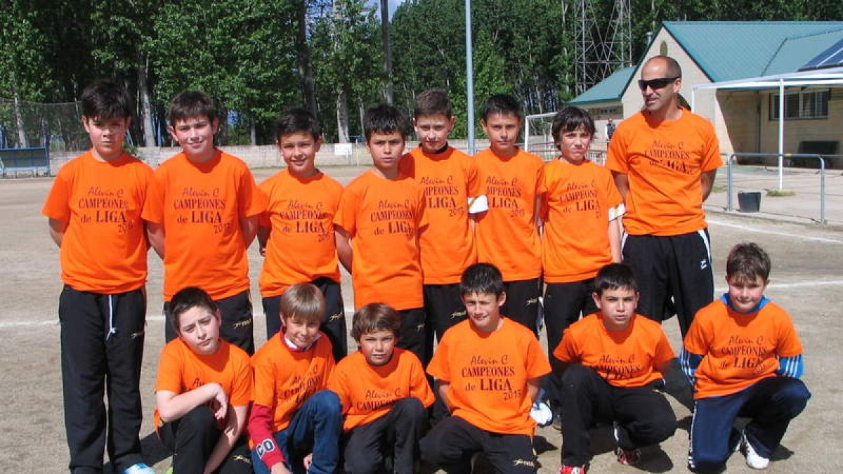 Formación del Cuatrovientos C, campeón del grupo A de la 2.ª División Provincial Alevín.
