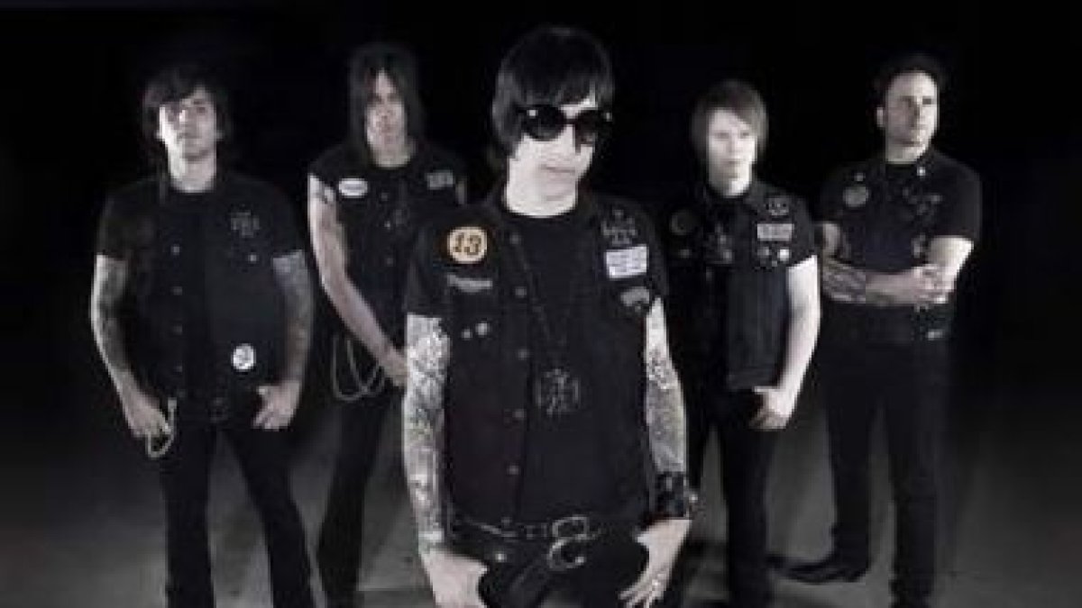 Los miembros de Lords of Altamont cultivan con mimo el punk, el garage y el hard rock.
