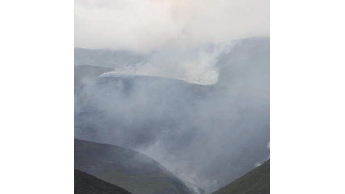Un incendio del pasado verano en El Bierzo.