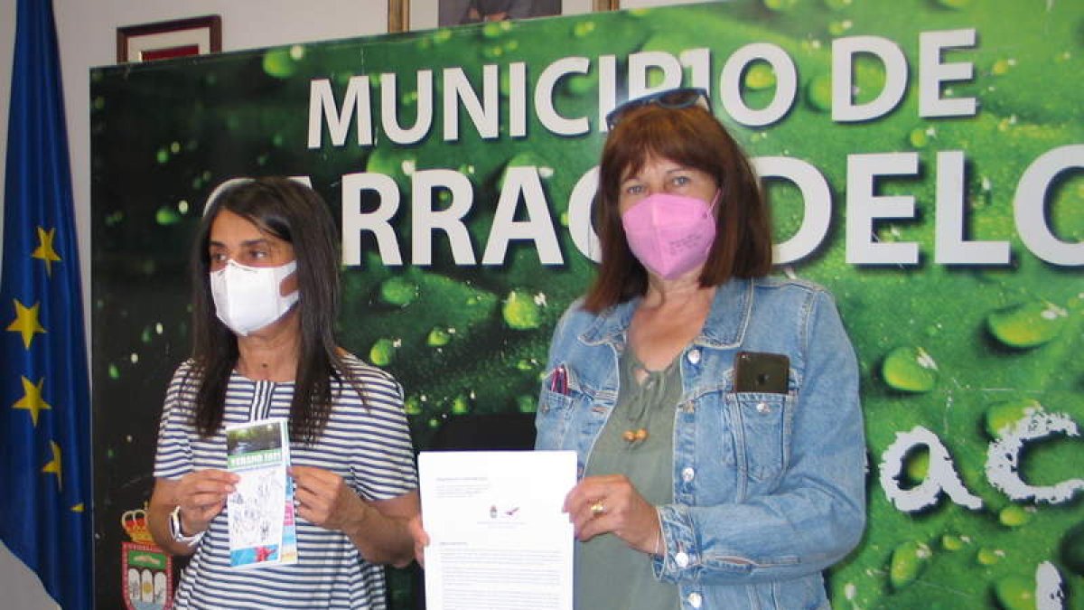 La teniente de alcalde y una concejala presentaron los actos. M. MACÍAS