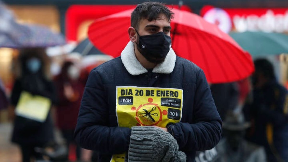 Protesta de los empresarios de la imagen en León. JESÚS F. SALVADORES