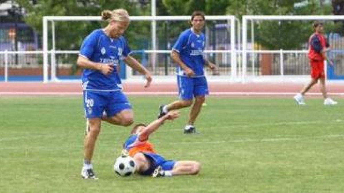 Aitor dio la gran sorpresa de la jornada de ayer al entrenar, cuando se había dado por cerrada su te