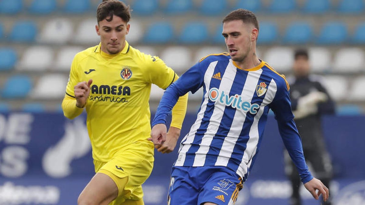 Diéguez es el primero de los diez jugadores con contrato que abandona el barco. L. DE LA MATA