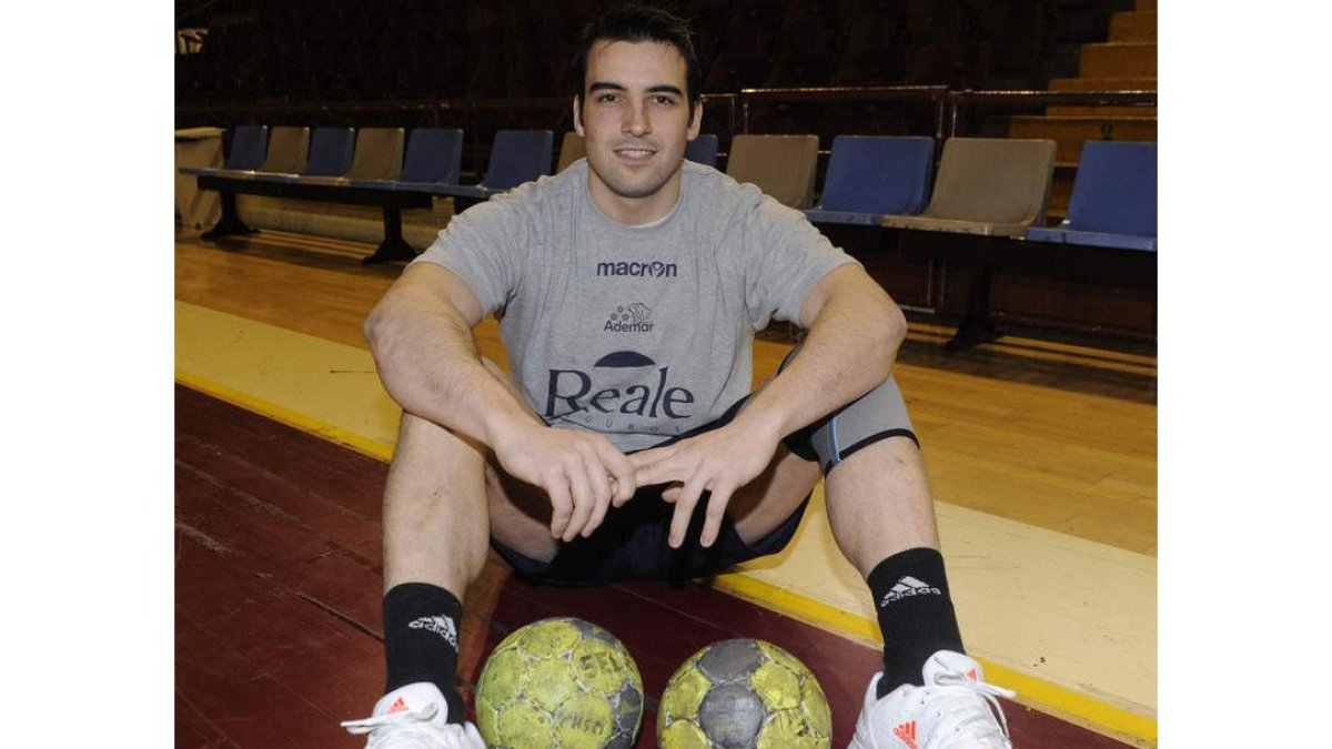 Carlos Ruesga tiene una oferta de ampliación de su contrato.