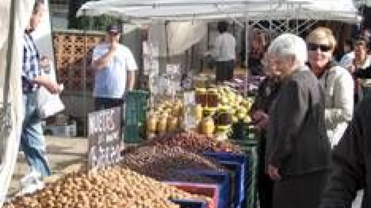 Algunos productos del Bierzo estuvieron en la feria de Boñar