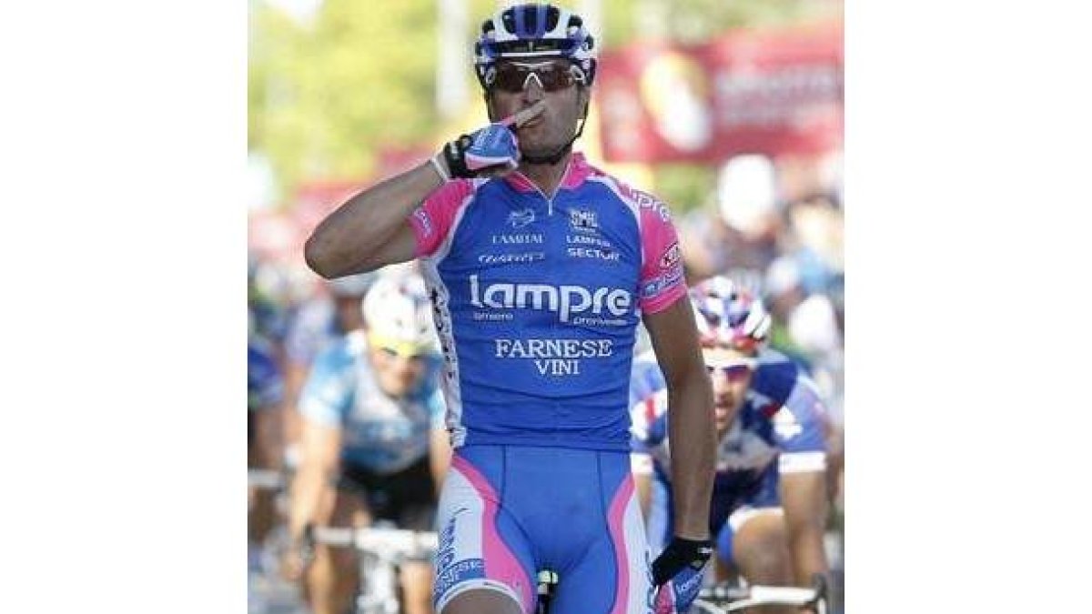 Petacchi se impone al sprint en la séptima etapa.