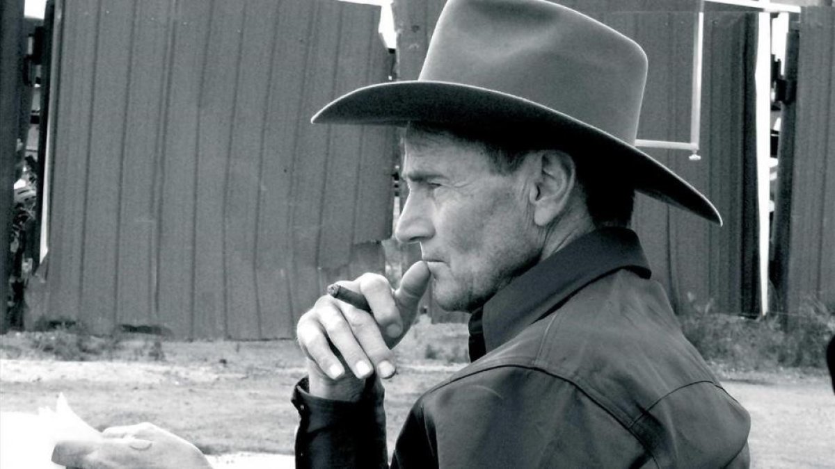 Sam Shepard, en el rodaje de Llamando a las puertas del cielo.