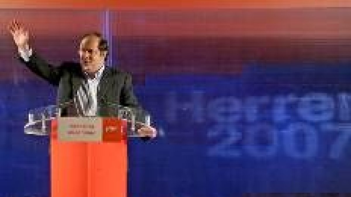 Juan Vicente Herrera ofreció un mitin en la localidad castellana de Aranda de Duero
