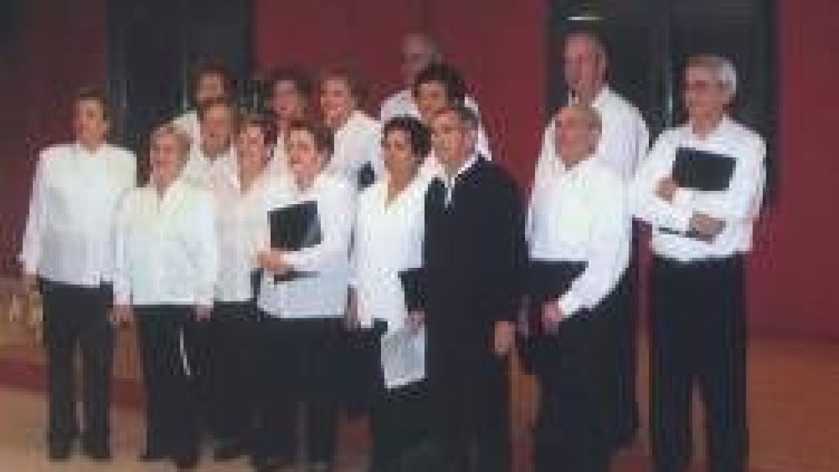 Imagen de la actuación del coro de Casa León