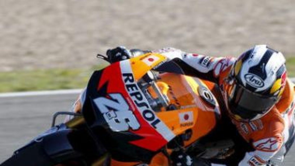 El piloto español de MotoGP, Dani Pedrosa, durante los entrenamientos libres de Jerez.