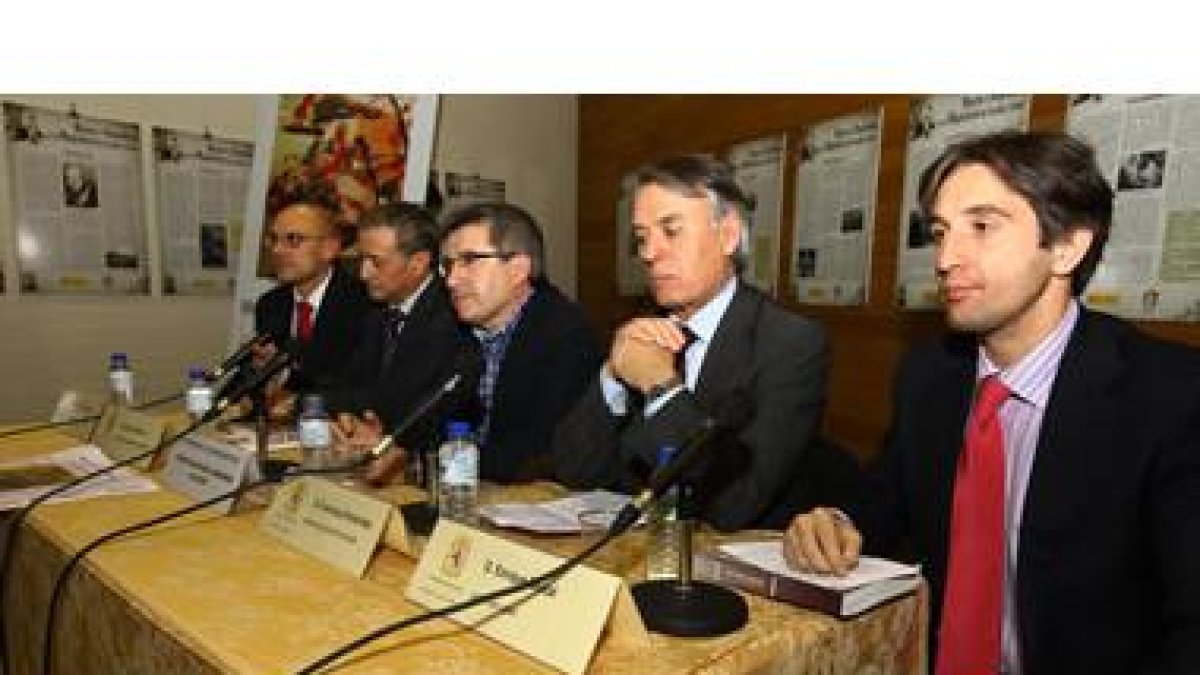 Javier Rodríguez, Fermín Carnero, Francisco Fernández, Francisco Álvarez y Enrique Berzal. RAMIRO