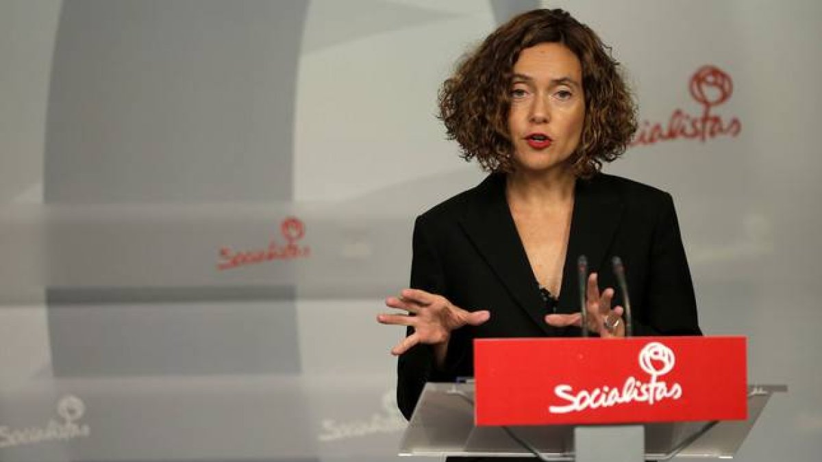 La que será número dos de la lista del PSOE en Madrid, Meritxell Batet, durante una rueda de prensa.