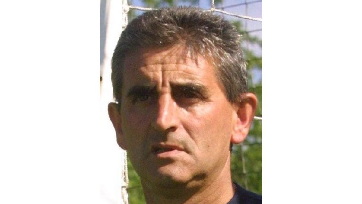 Simón Pérez.
