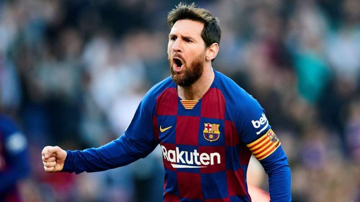 Messi apuesta por seguir en el Barcelona, al menos, una temporada más. ALEJANDRO GONZÁLEZ
