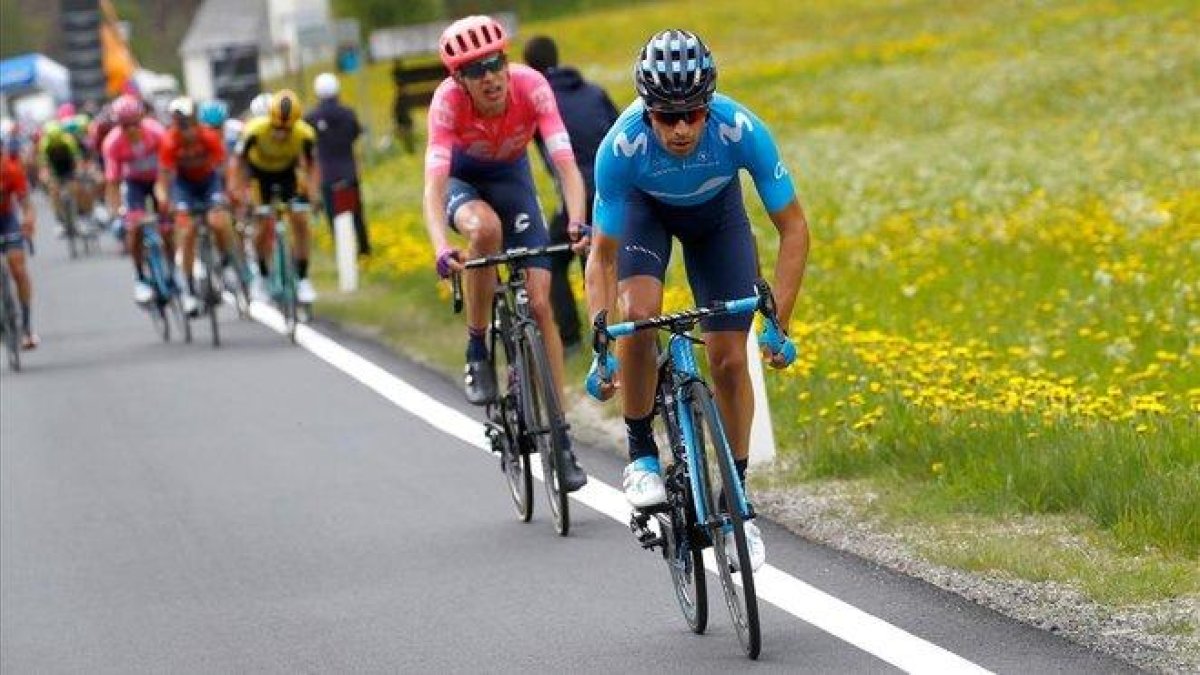 Mikel Landa, al poco de atacar.