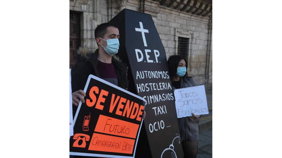 Protesta de autónomos y hosteleros. ANA F. BARREDO