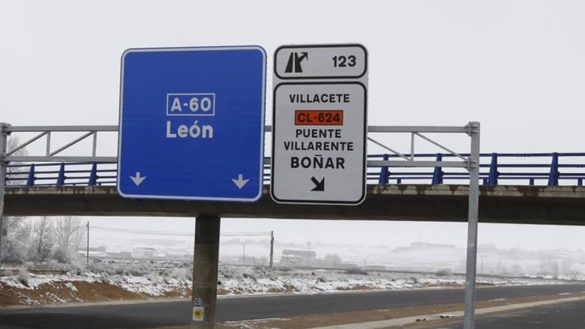 Estado de las obras hace unos días de la autovía que unirá León con Valladolid.
