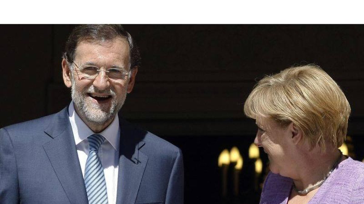 Mariano Rajoy, junto a la canciller alemana Angela Merkel, durante su encuentro en Madrid.