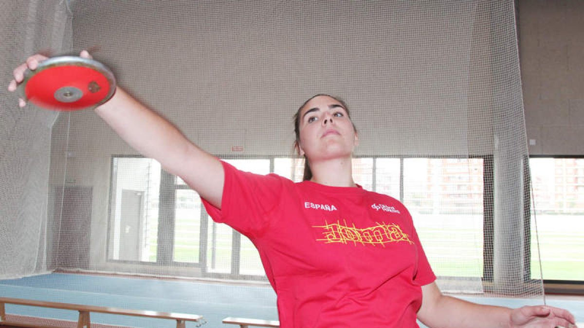 Sabina fue la reina del Nacional. Oro, récord y billete para el Mundial fueron sus logros.