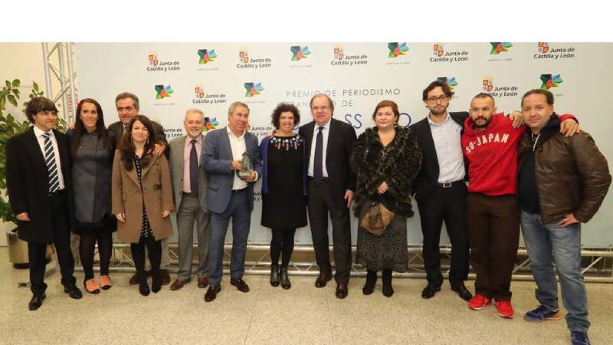 Miguel Ángel Zamora, Susana Vergara, Asun G. Puente, Manuel C. Cachafeiro, José Antonio Domínguez, Joaquín S. Torné, Ana Gaitero, el presidente Juan Vicente Herrera, María Jesús Muñiz, Álvaro Caballero, Rubén González y Ramiro López Lobato, anoche en Vall