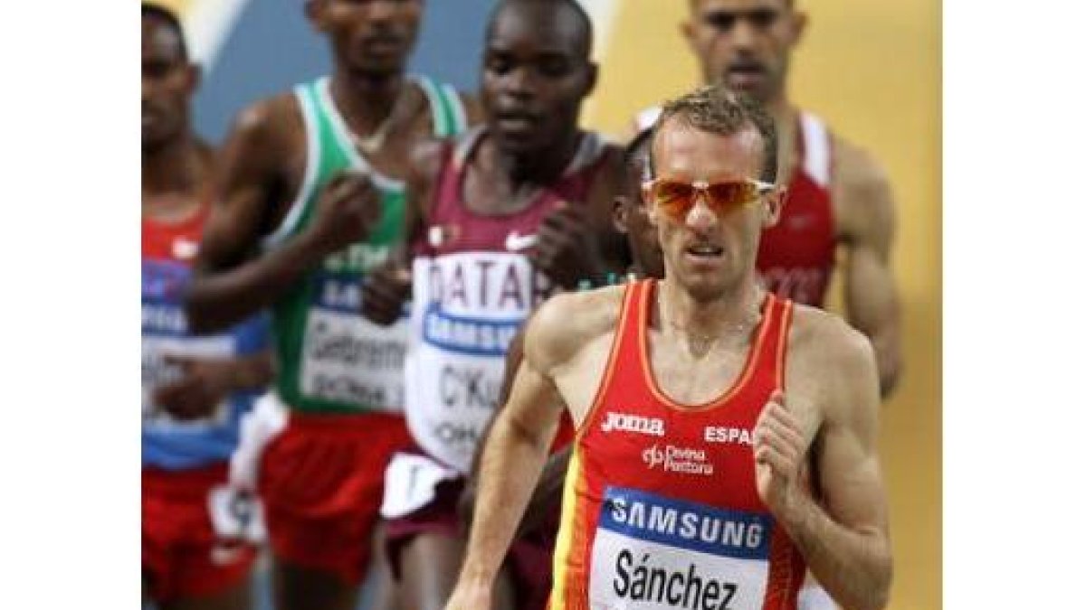 Sergio Sánchez en los 3.000 metros del Mundial de Doha.