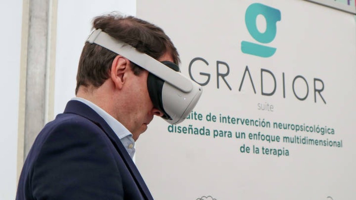 Mañueco en la I Feria Internacional de Innovación y Tecnología al Servicio de los Cuidados. MONTESINOS