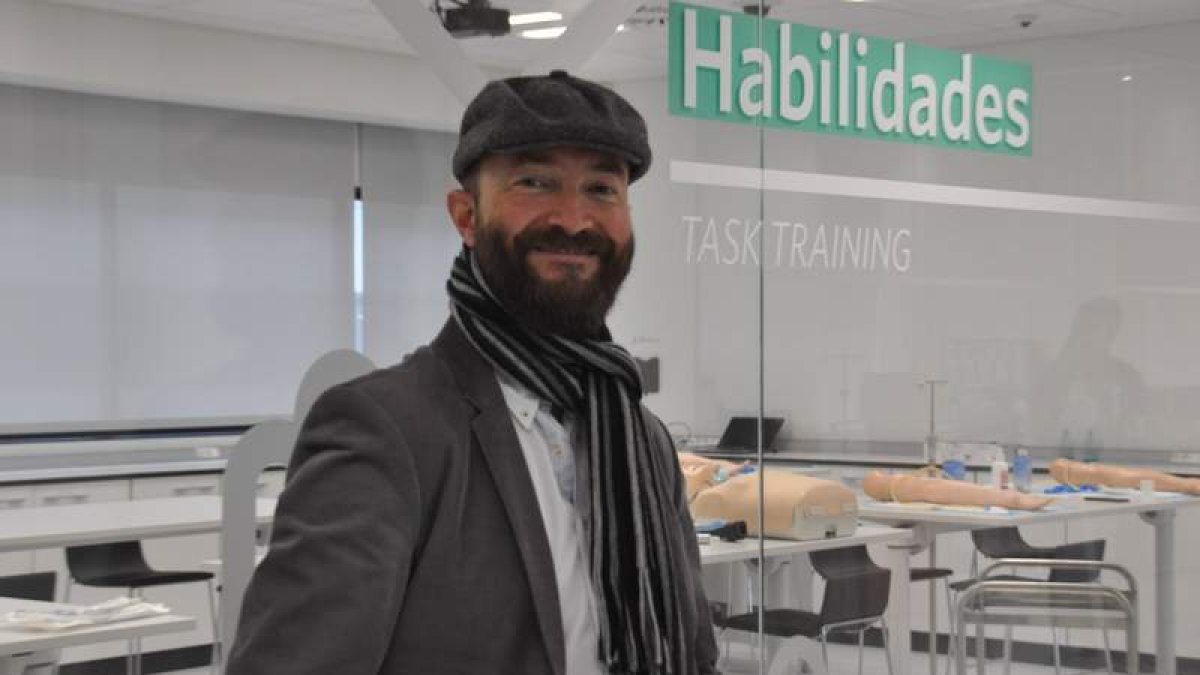 Juan José Beunza hablará hoy en León de habilidades en la gestión de emociones en sanidad. DL