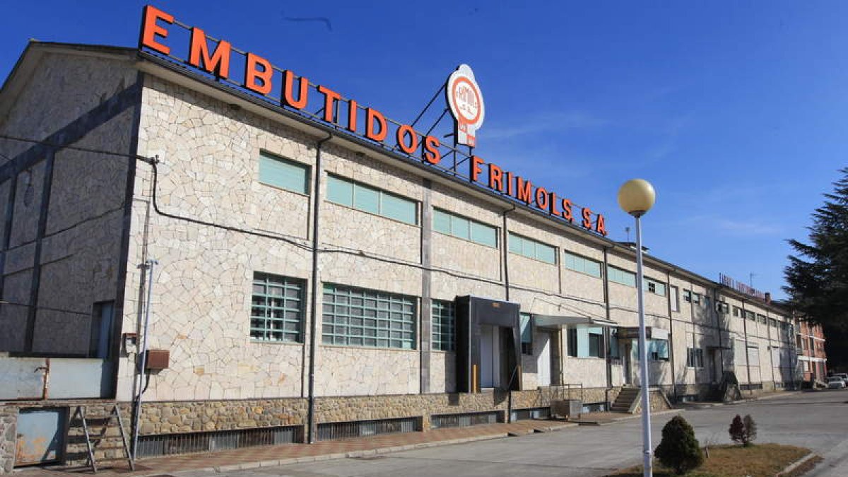 Las instalaciones de Frimols en Molinaseca, más de 20.000 metros en los que ahora se emplearán sólo seis operarios.