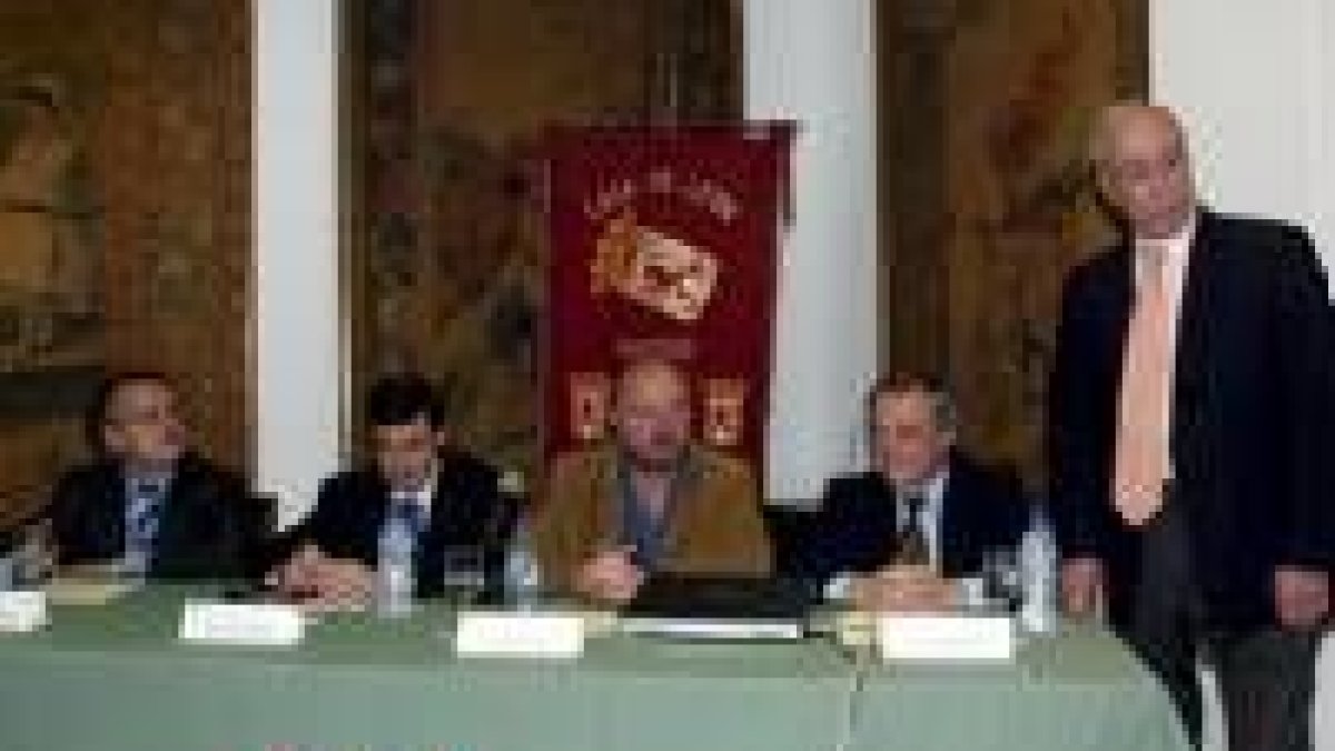 Carrión, Martínez, Tejera, Vicente Gómez y Cándido Alonso, en Madrid