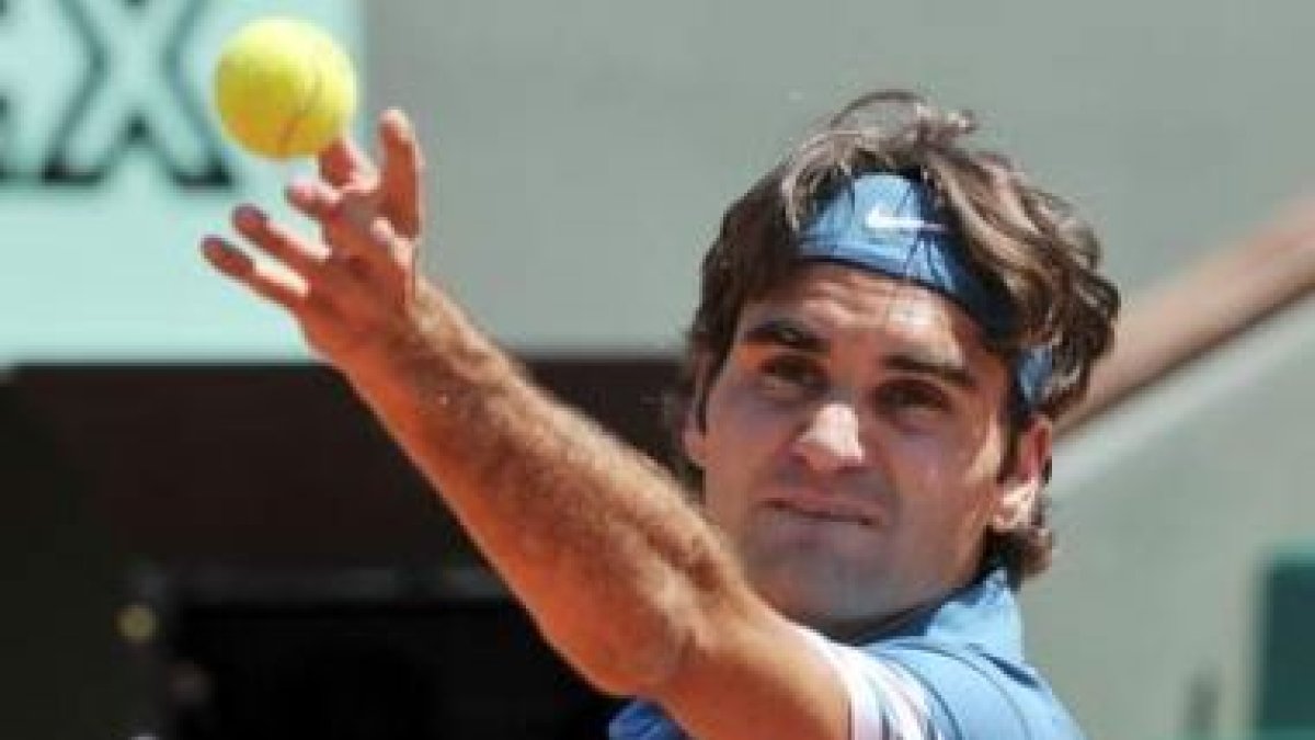 Federer, en un saque, superó con solvencia la primera ronda.