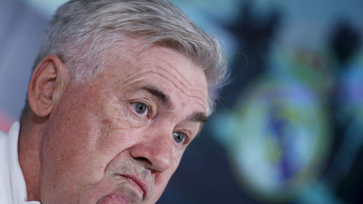 Ancelotti, que acaba de renovar su contrato con el Madrid, prepara el partido ante el Mallorca. MARISCAL