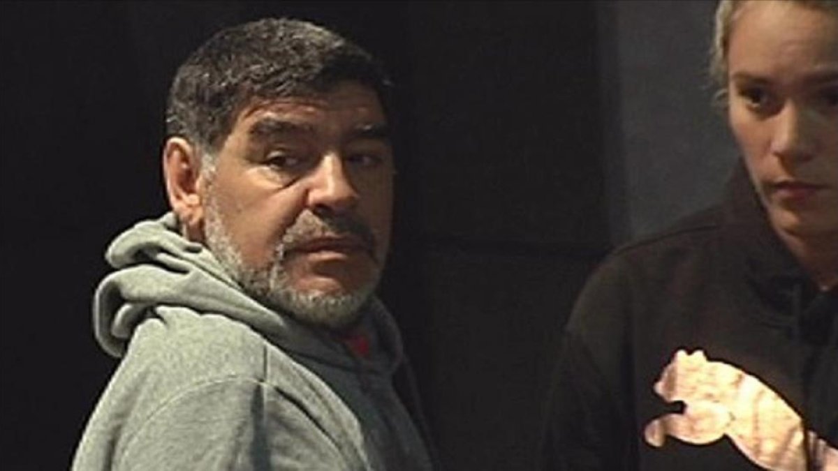 Maradona y su pareja en Madrid