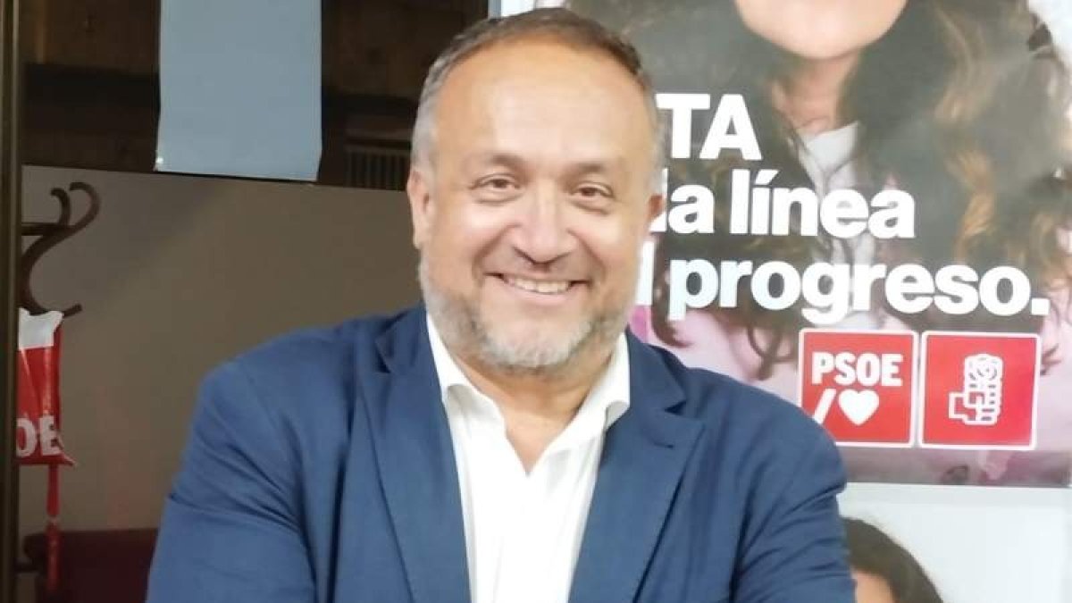 Gerardo Álvarez Courel. DL